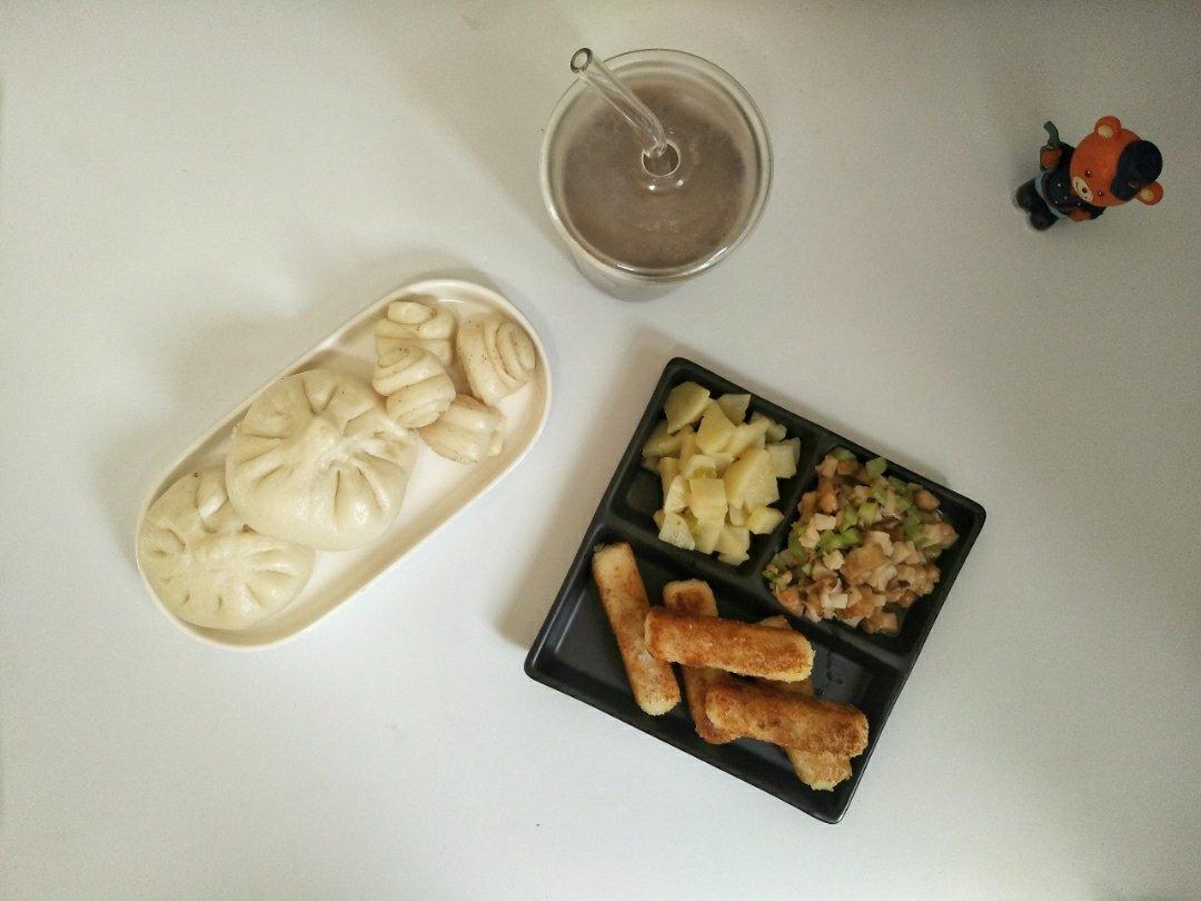 脆藕炒鸡米