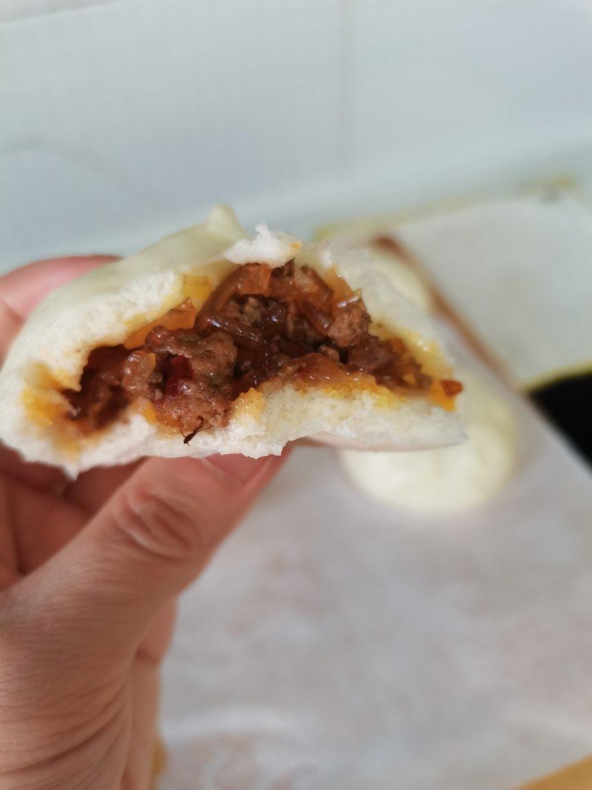 早餐要吃好，酱汁大肉包