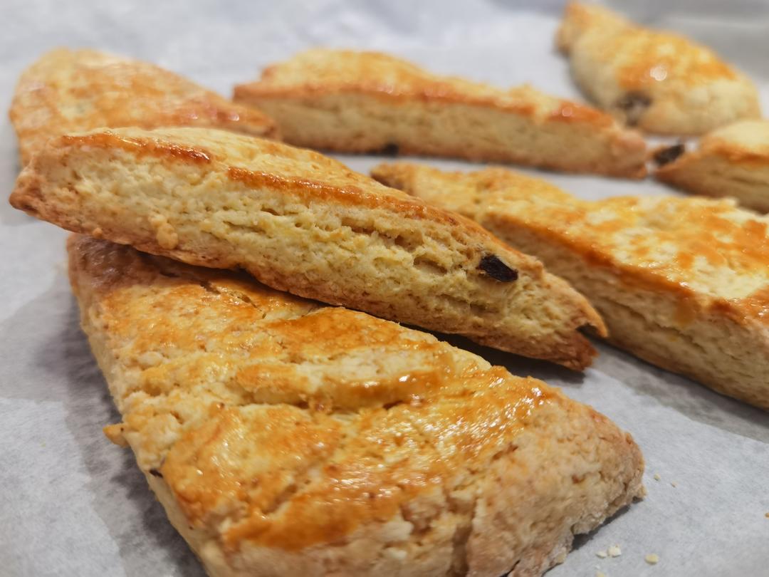 完美裂纹～百分百成功的超好吃奶香司康（禁止搬运）