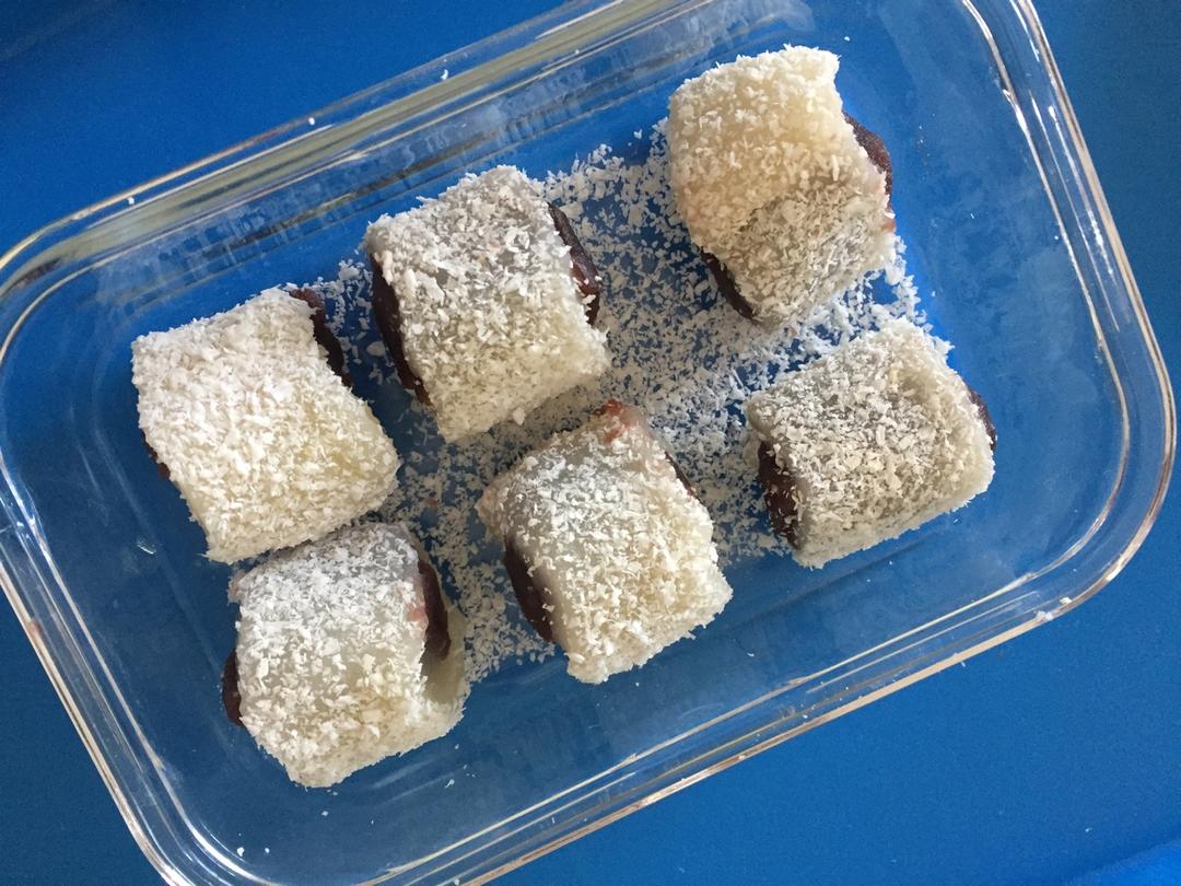 椰蓉豆沙糯米卷