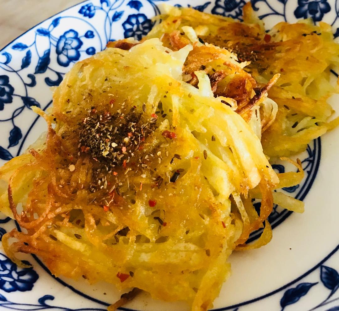 陈哈哈是小超人做的干煸土豆丝饼