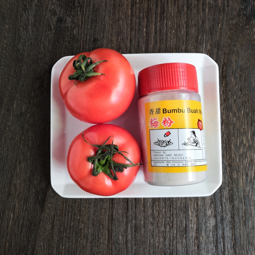 开胃蒸番茄拌话梅粉🍅的做法 步骤1