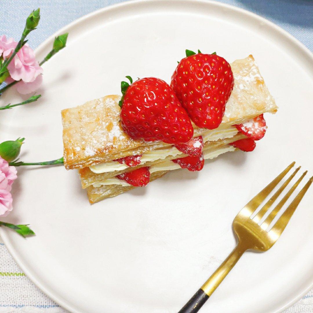 绿野green做的草莓拿破仑(飞饼版)