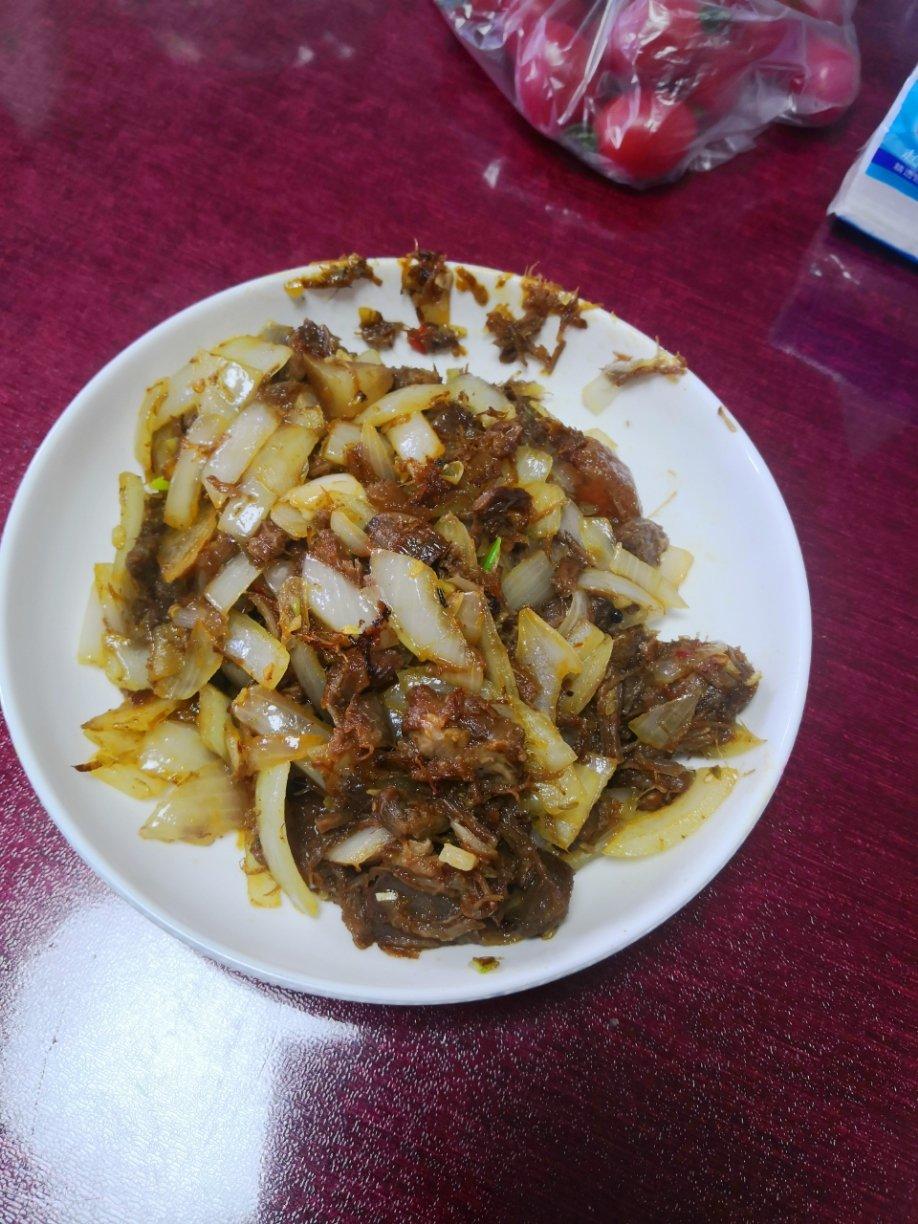 洋葱炒牛肉