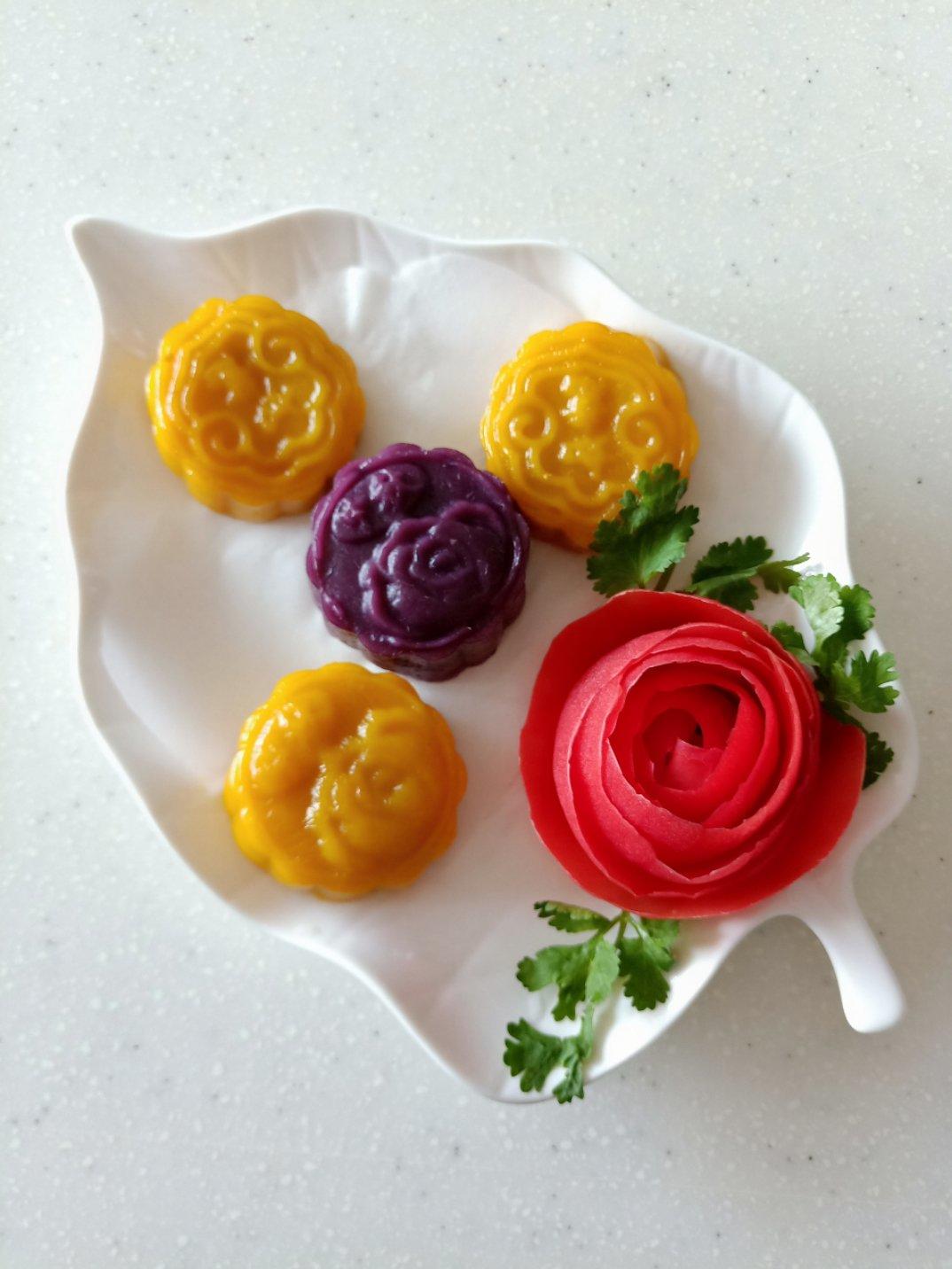 那一抹妖娆的紫色，惊艳的紫薯冰皮月饼！