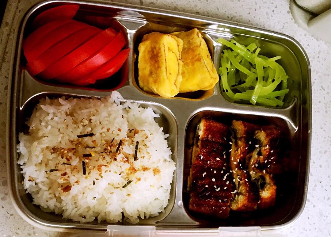 蒲烧鳗鱼饭