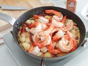 西班牙蒜香辣味虾🦐10分钟搞定的高级料理的做法 步骤11
