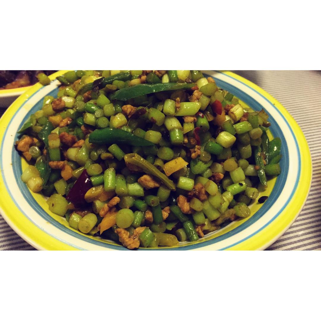 肉碎蒜苔粒