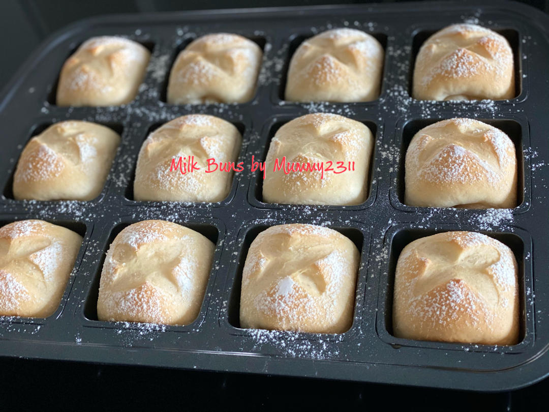 软到没朋友的牛奶小餐包