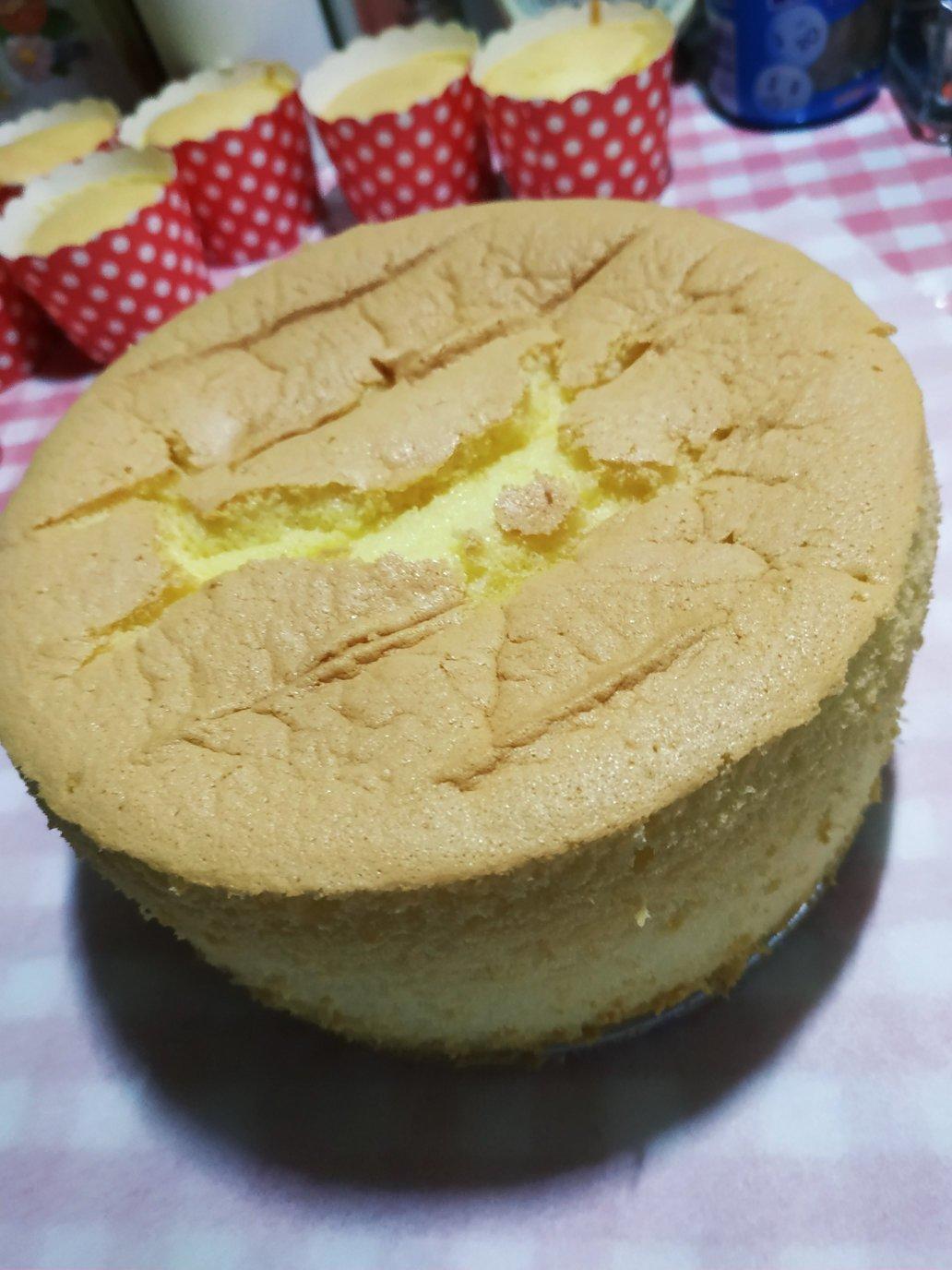 《Tinrry+》戚风蛋糕（6寸配方）（基础、超详细教程）