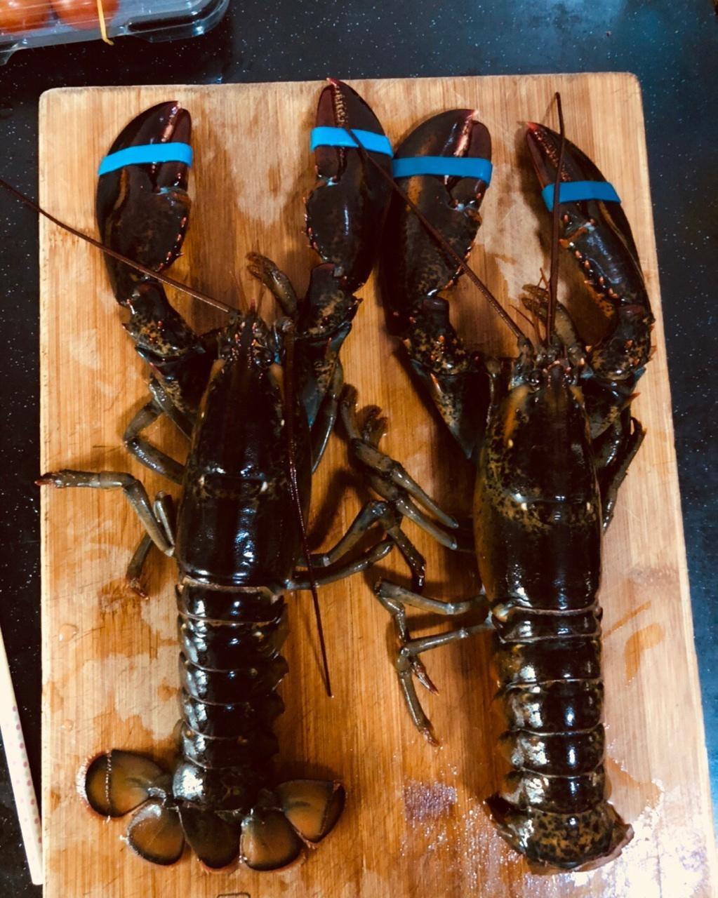 大团小圆做的葱姜蒜爆炒大龙虾