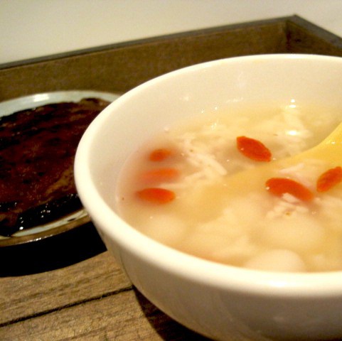酒酿圆子