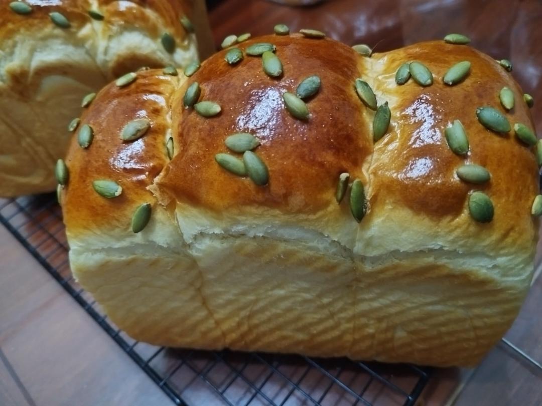 最好吃的牛奶吐司妃娟的100%中种北海道牛奶吐司奶油吐司