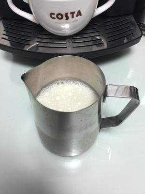 拿铁LATTE的做法 步骤2