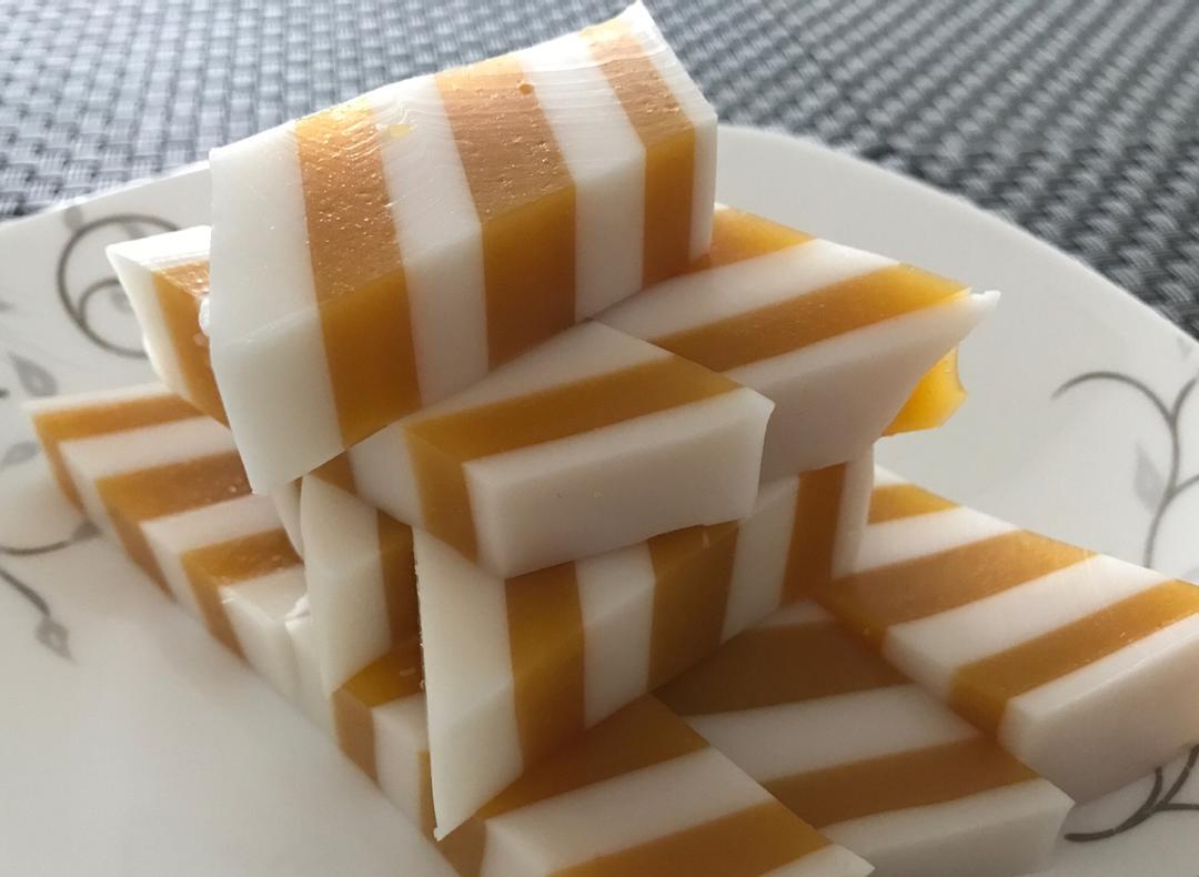 高挂挂做的芒果椰汁千层糕