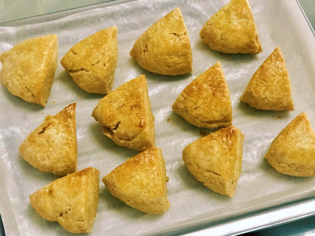 特浓奶盐酵母葡萄干全麦司康【健康小食】