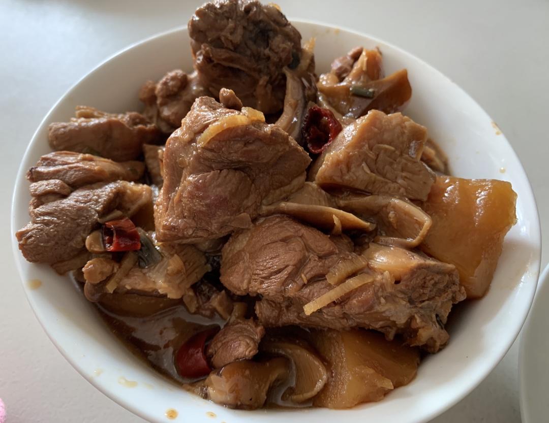 红烧鸭腿土豆块
