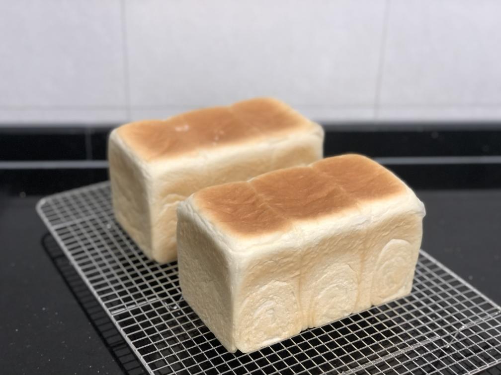 6%含糖量基础白吐司，怎么做都好吃。