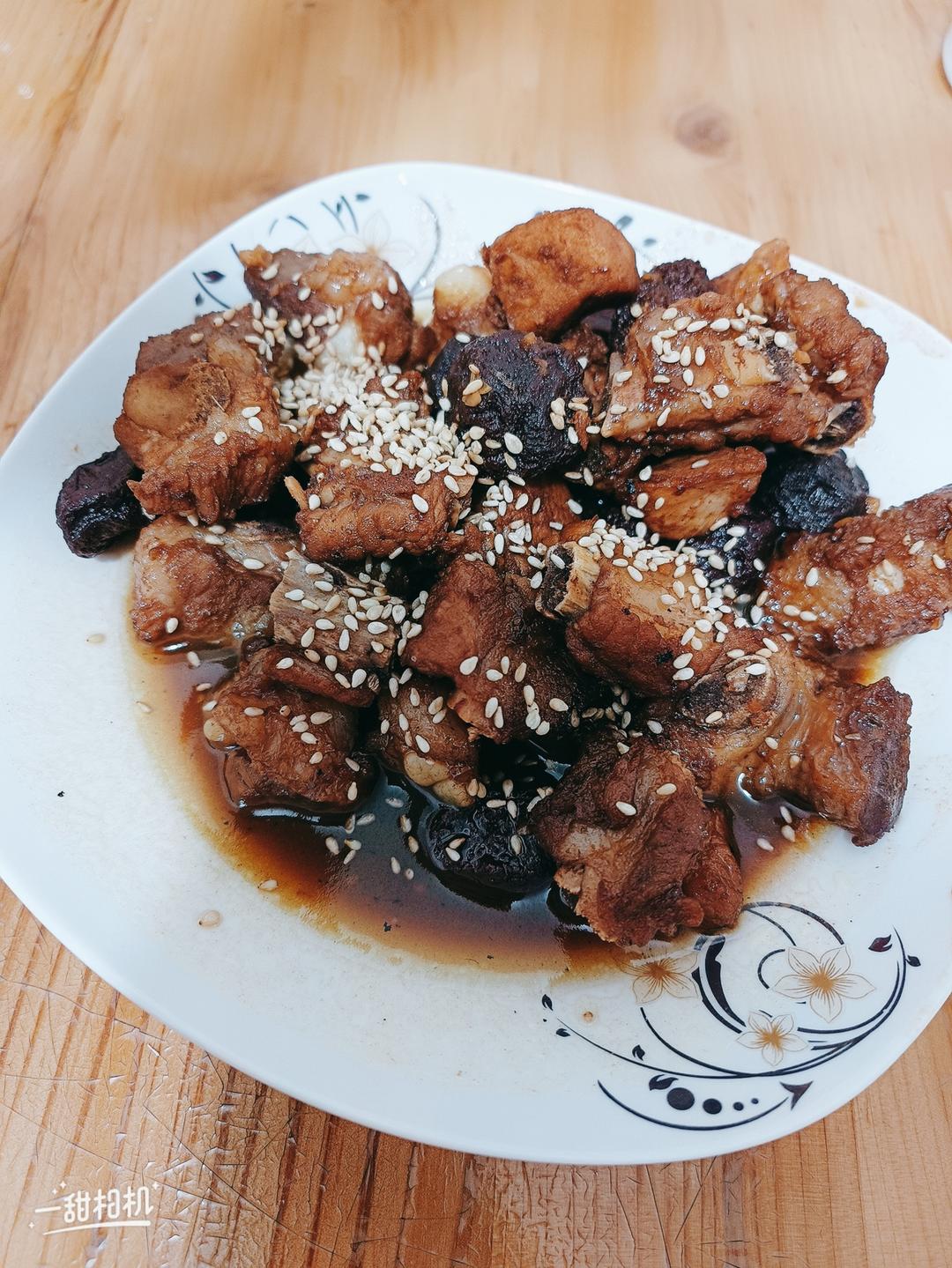 一嘬就脱骨的雪碧话梅小排