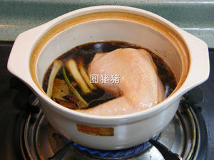 厨房新手也能做出酒店水平的菜——豉油皇鸡的做法 步骤4