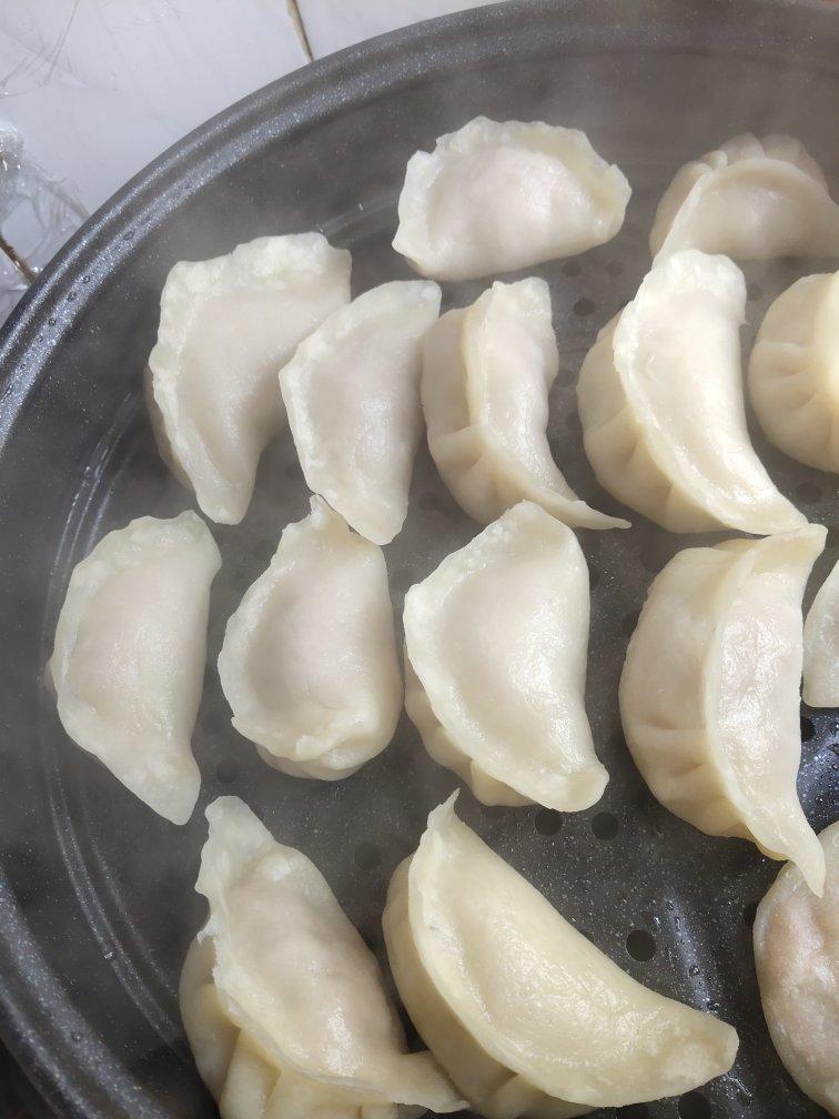 猪肉大葱烫面蒸饺