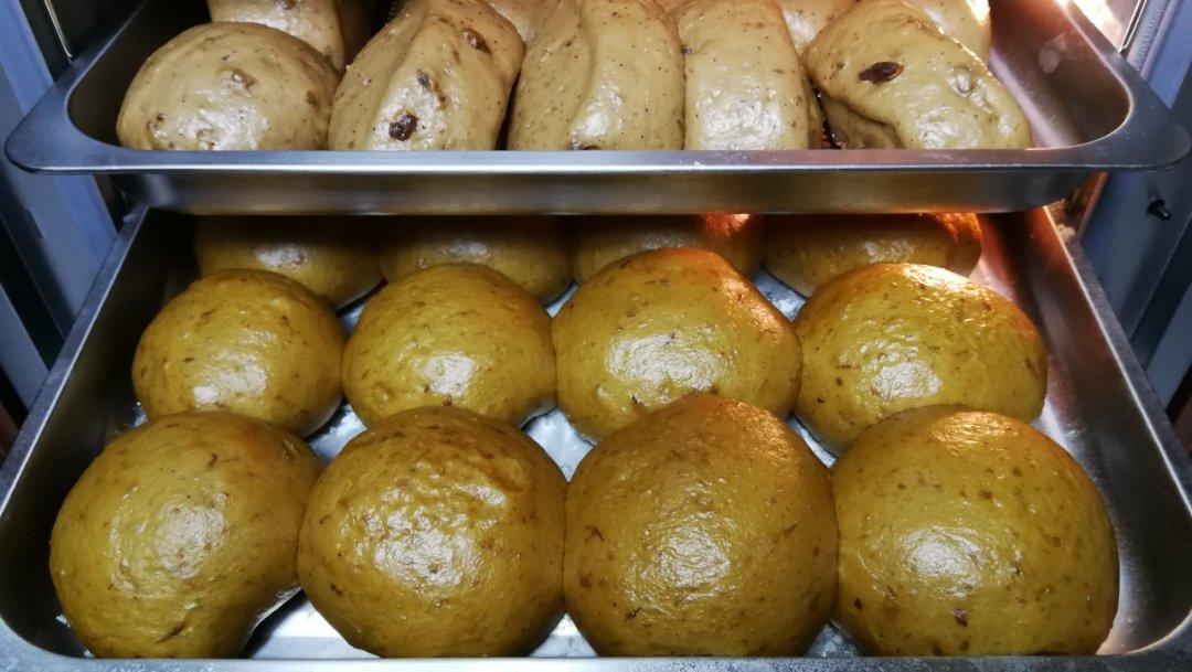 红糖红枣枸杞核桃馒头