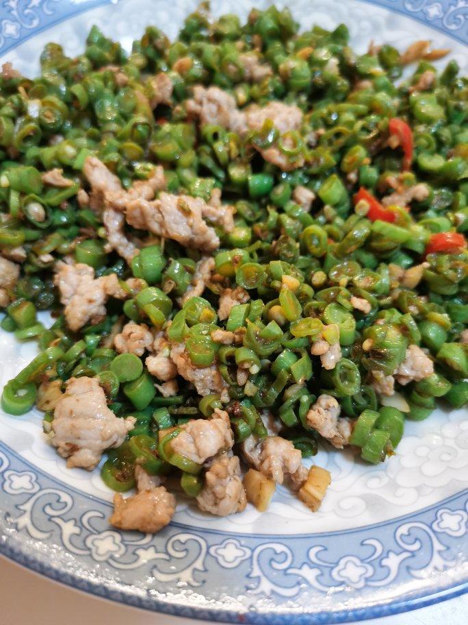 超简单的家常下饭菜猪肉末辣炒豆角