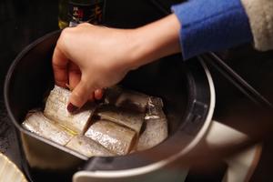 空气炸锅版香酥带鱼的做法 步骤7