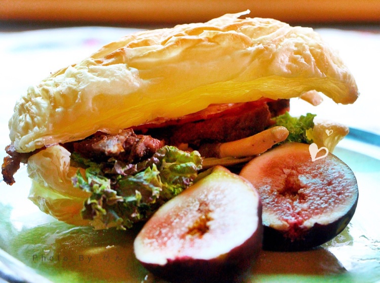 法风烧饼（酸黄瓜&培根）