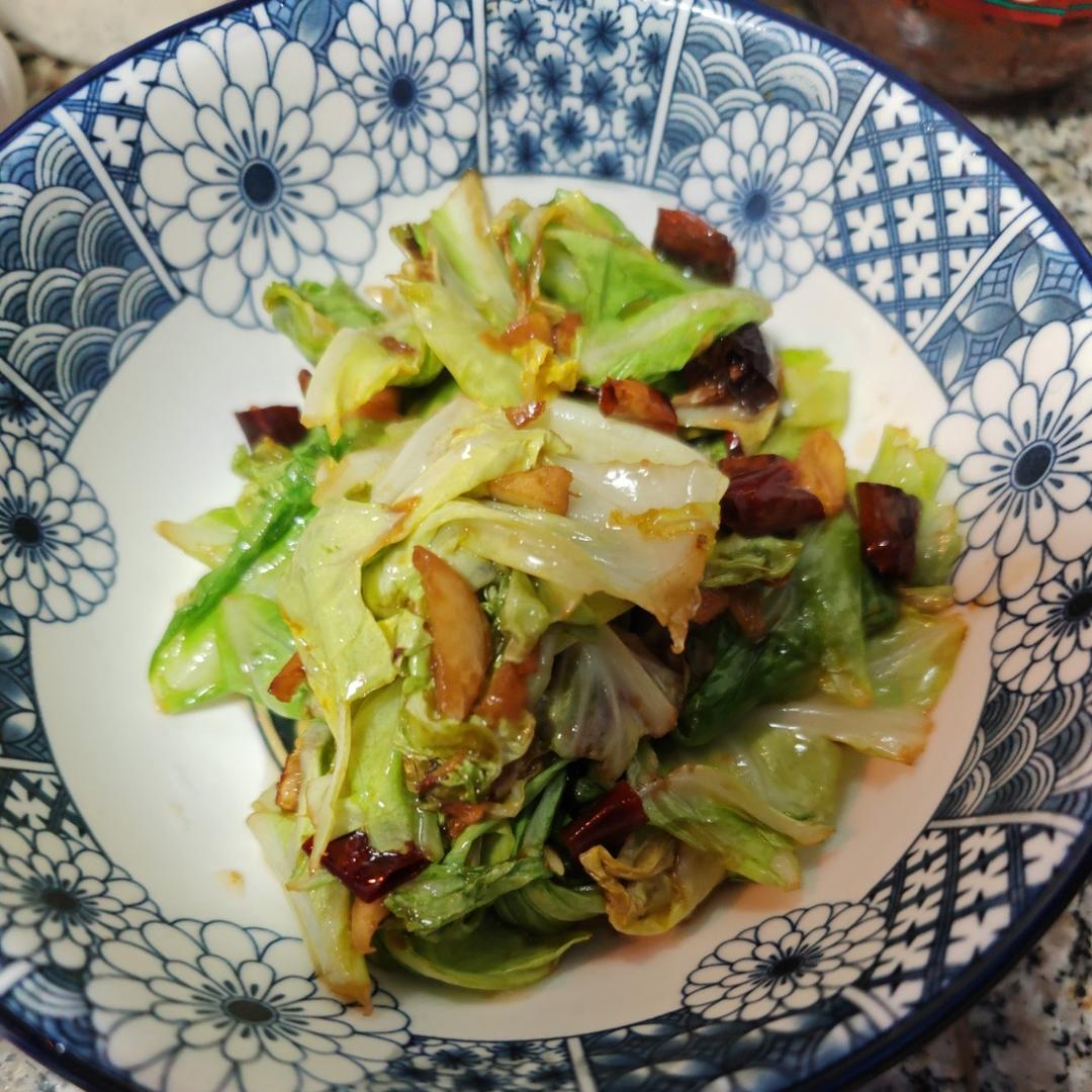 炝炒手撕牛心菜