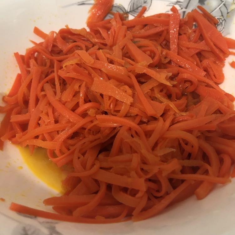 清炒胡萝卜丝