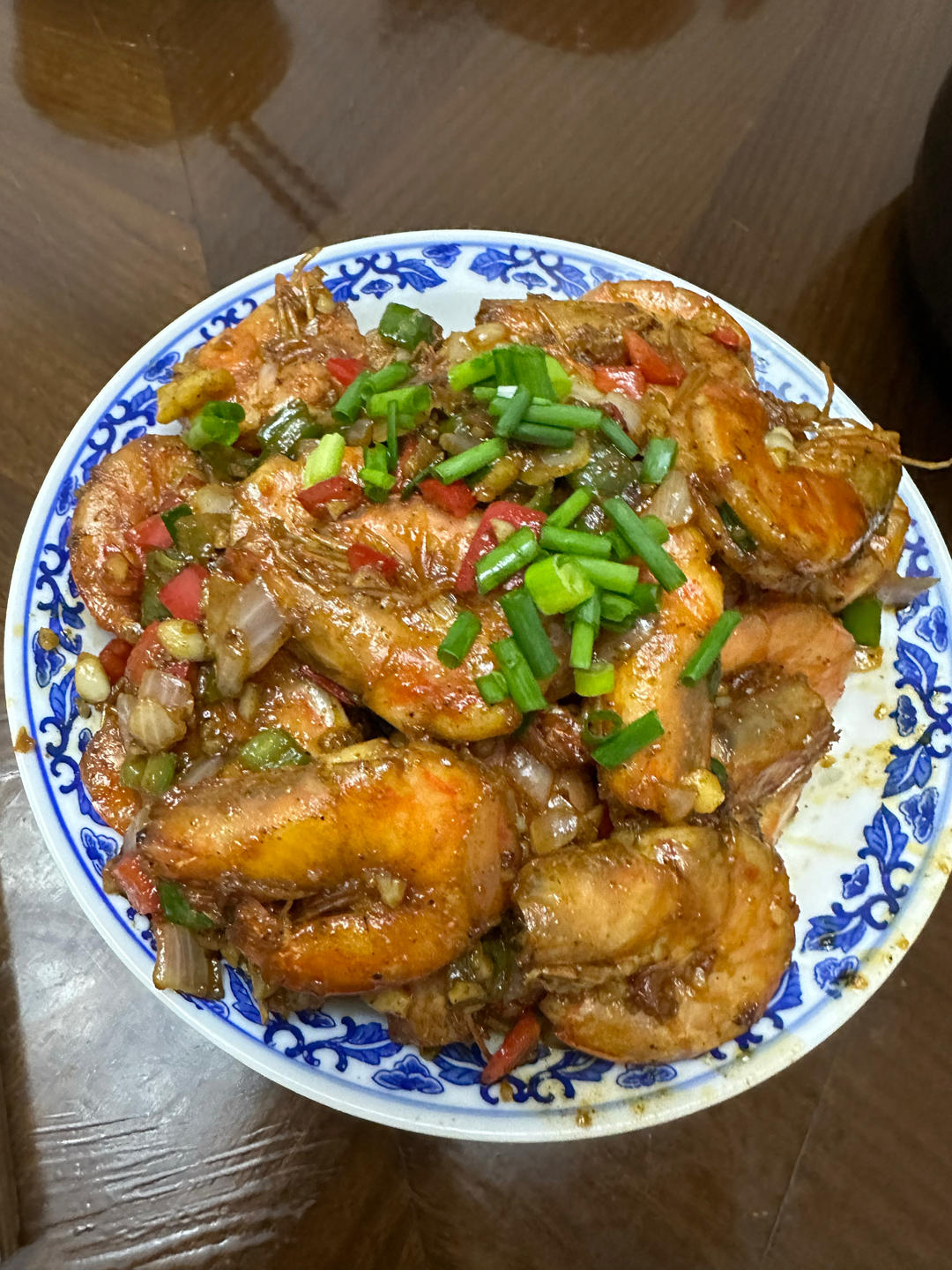 椒盐罗氏虾，家人们，一定要试试这个做法，绝了