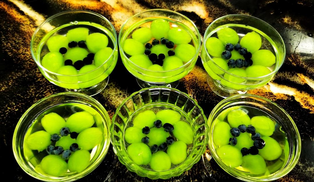 青葡萄果冻（白凉粉版）～夏日里的小清新～