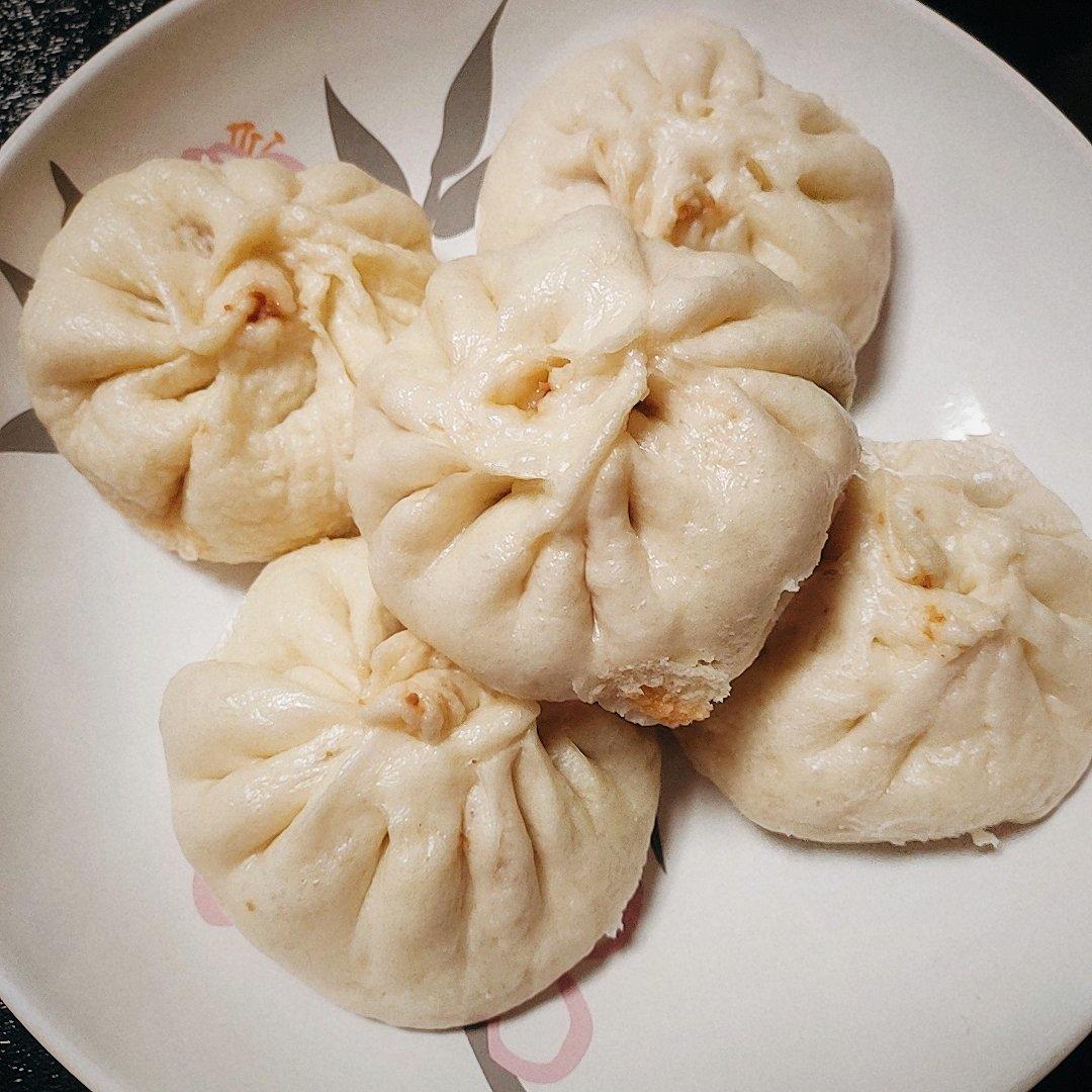 鸡汁灌汤包