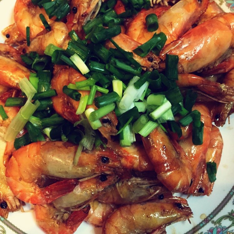 annkikiki做的蒜爆沼虾