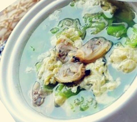 丝瓜排骨蛤蜊汤～好喝极了的做法