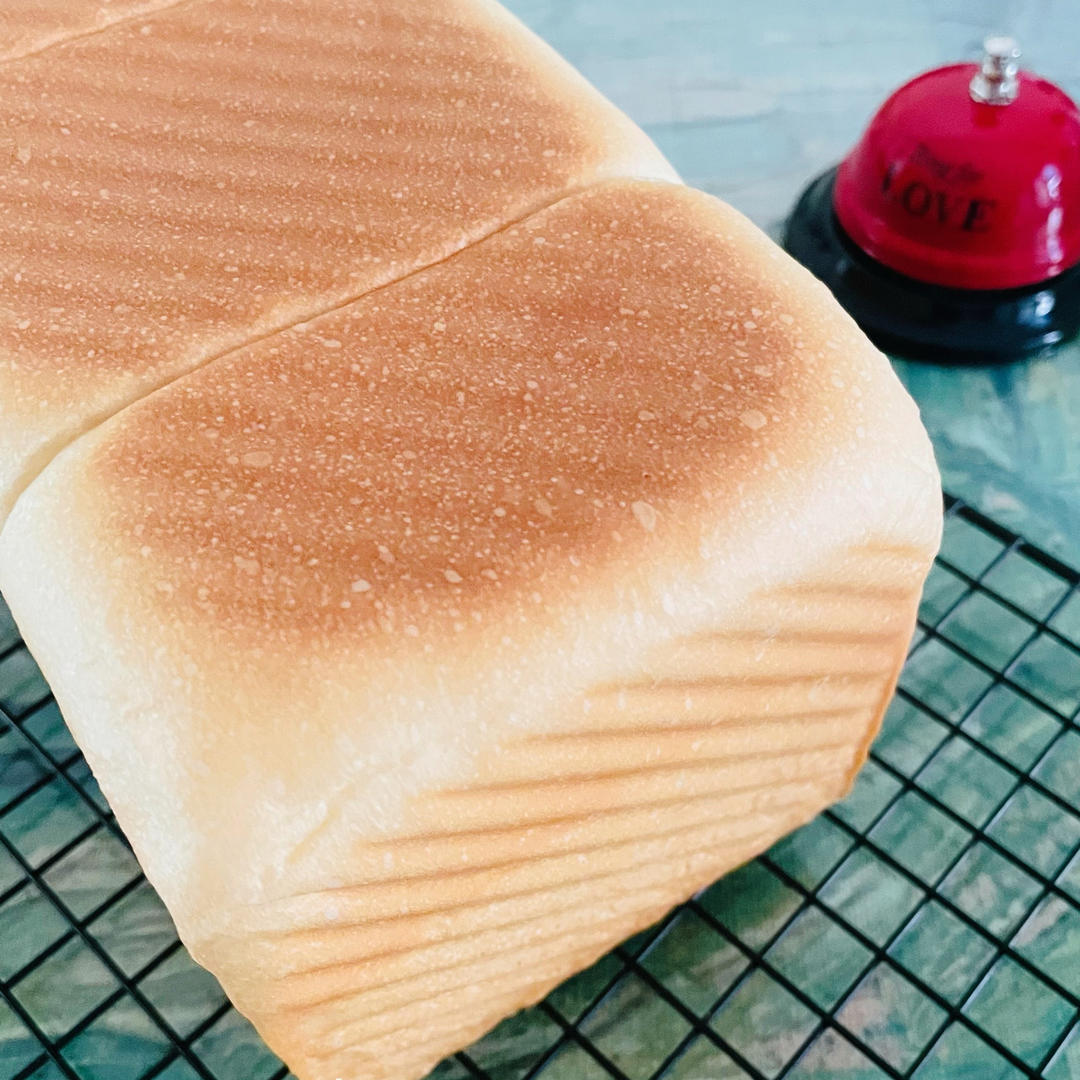 吐司，奶香手撕面包，超级香浓