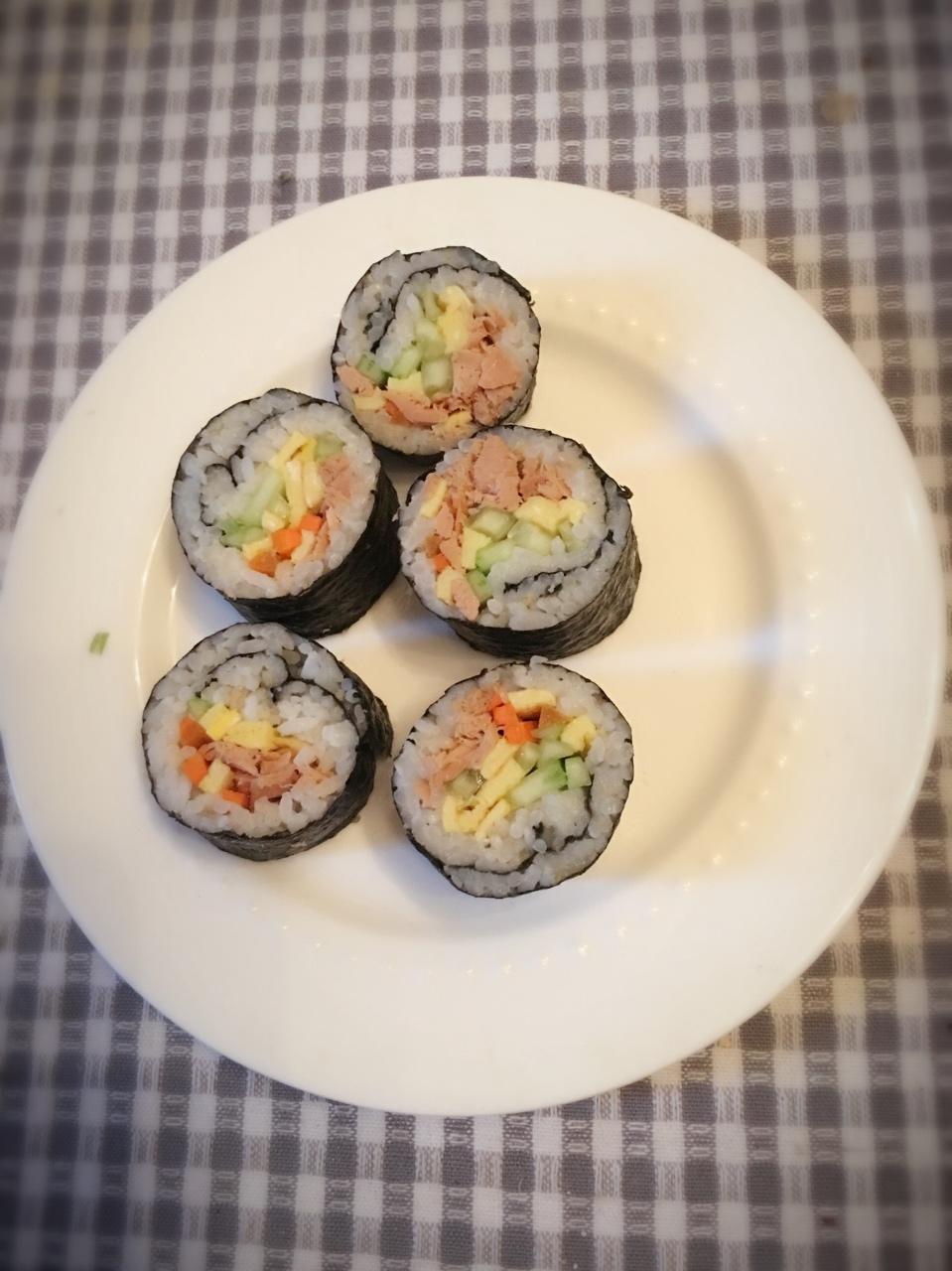 金枪鱼紫菜包饭