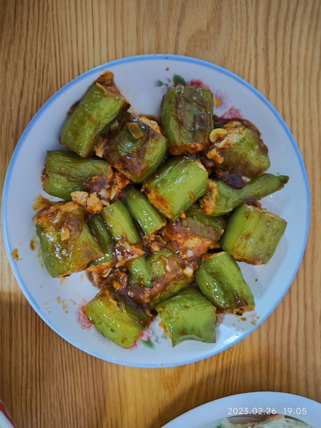 一口一个超过瘾——青椒酿肉