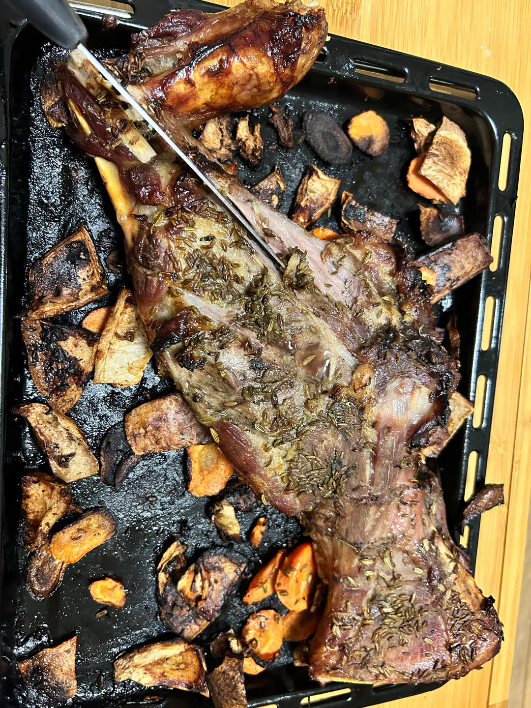 孜然蒜香烤羊腿