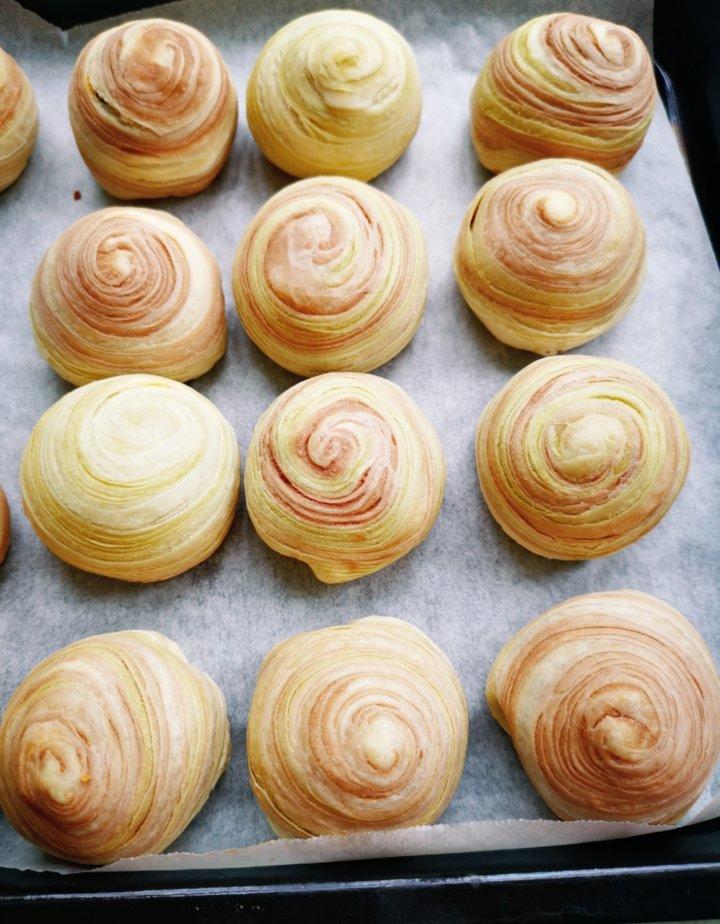 彩虹蛋黄酥（独角兽蛋黄酥）