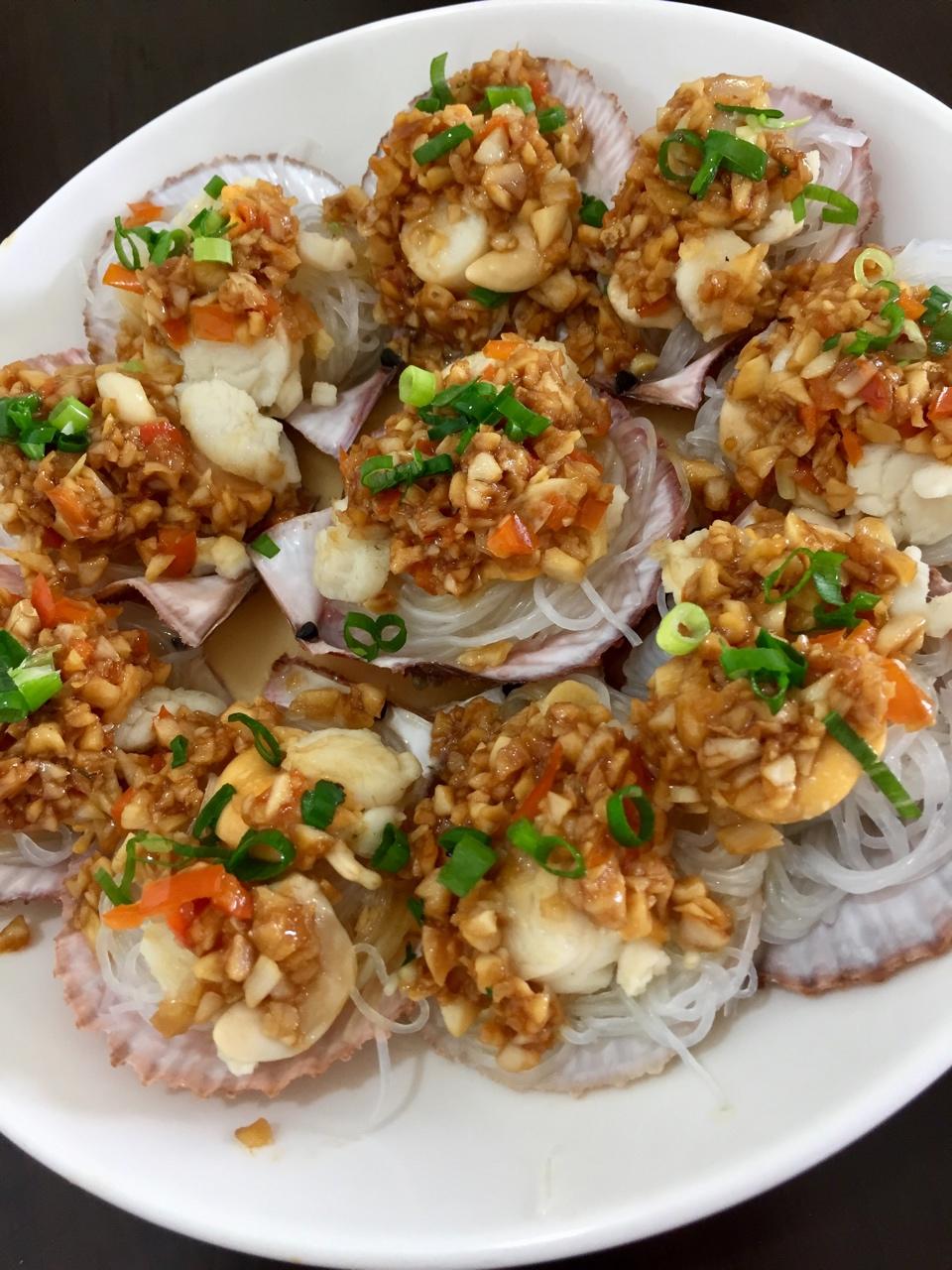 【视频】蒜蓉粉丝蒸扇贝