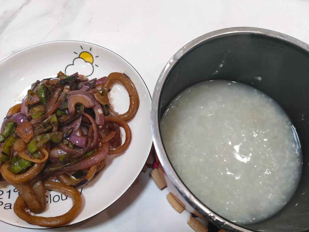 变美必吃的辣炒鱿鱼圈