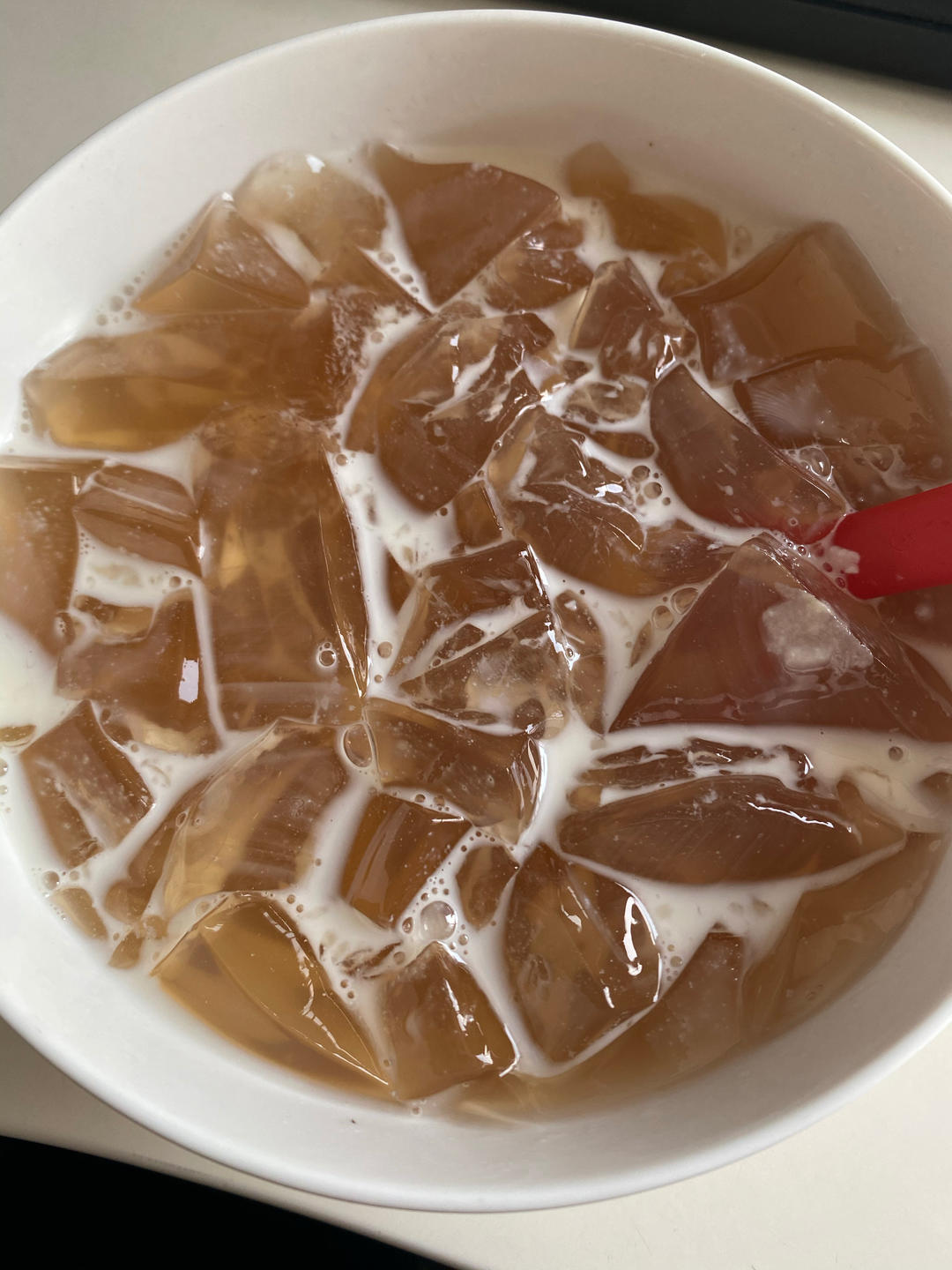 海底椰甘蔗雪梨冻（清热润肺）