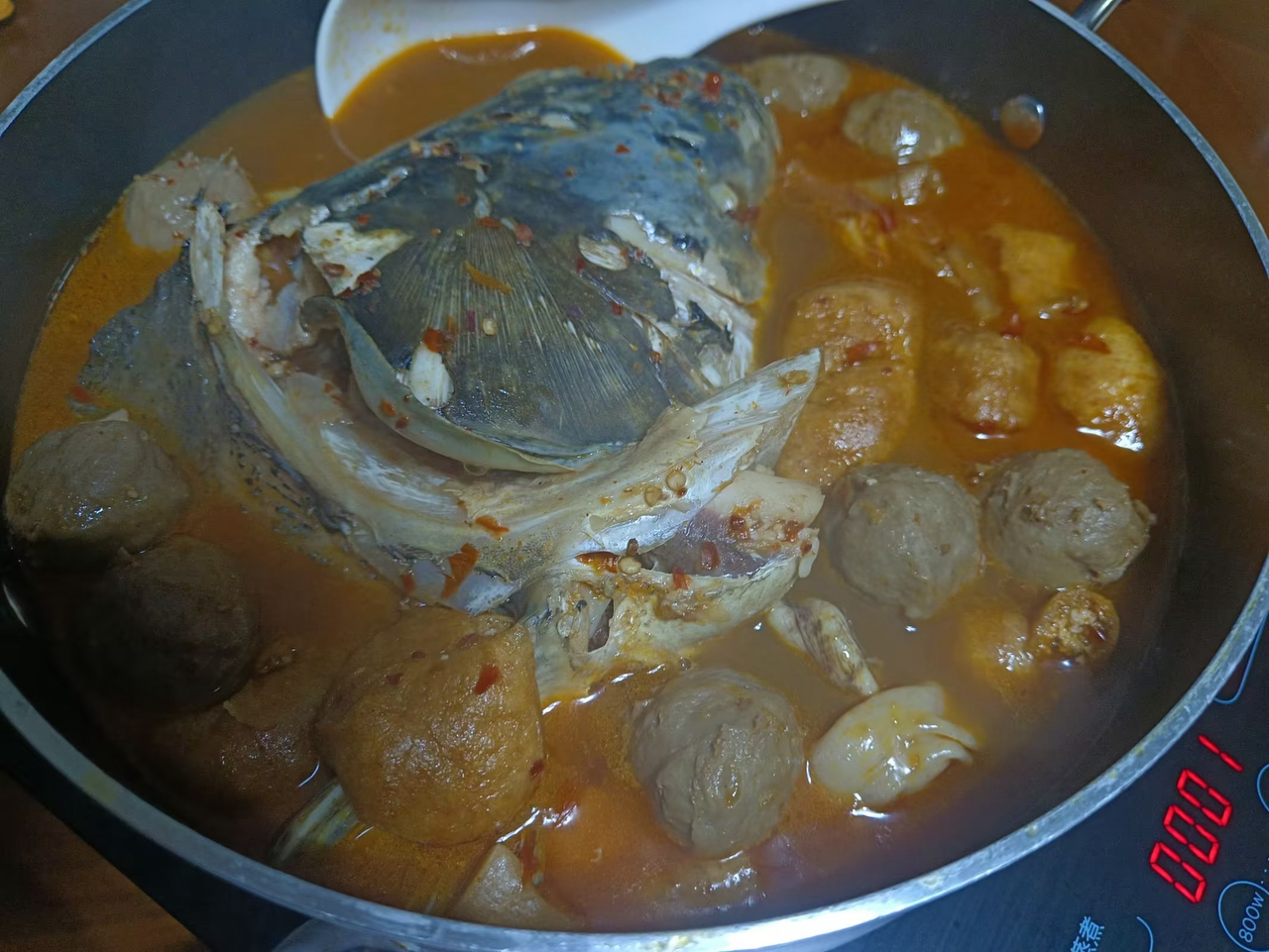 酸姜火锅鱼头—降温吃再合适不过了的做法