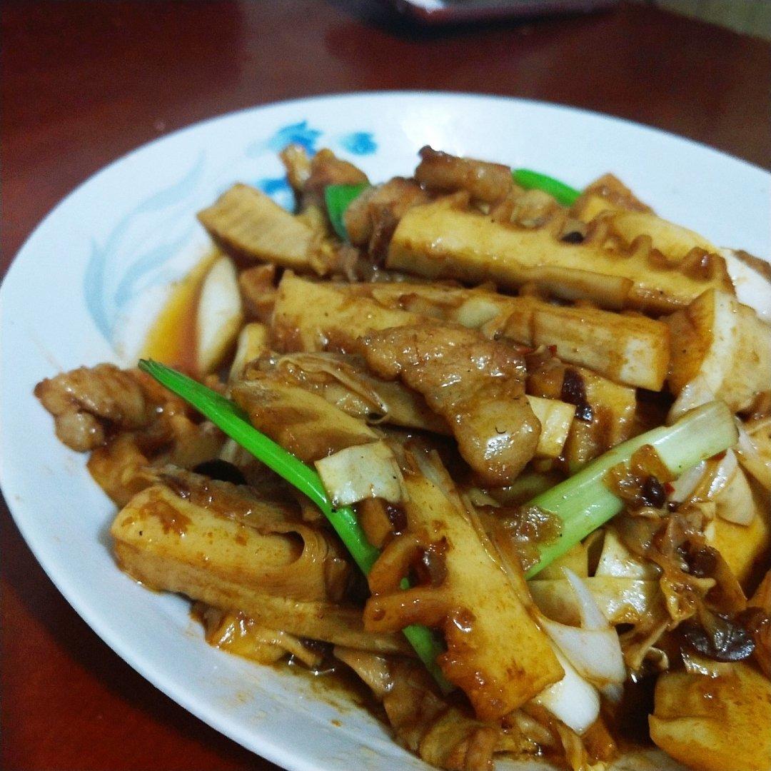 春笋炒五花肉