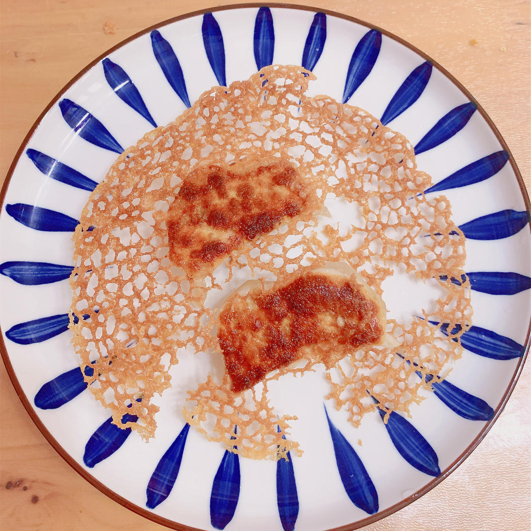 冰花蕾丝煎饺