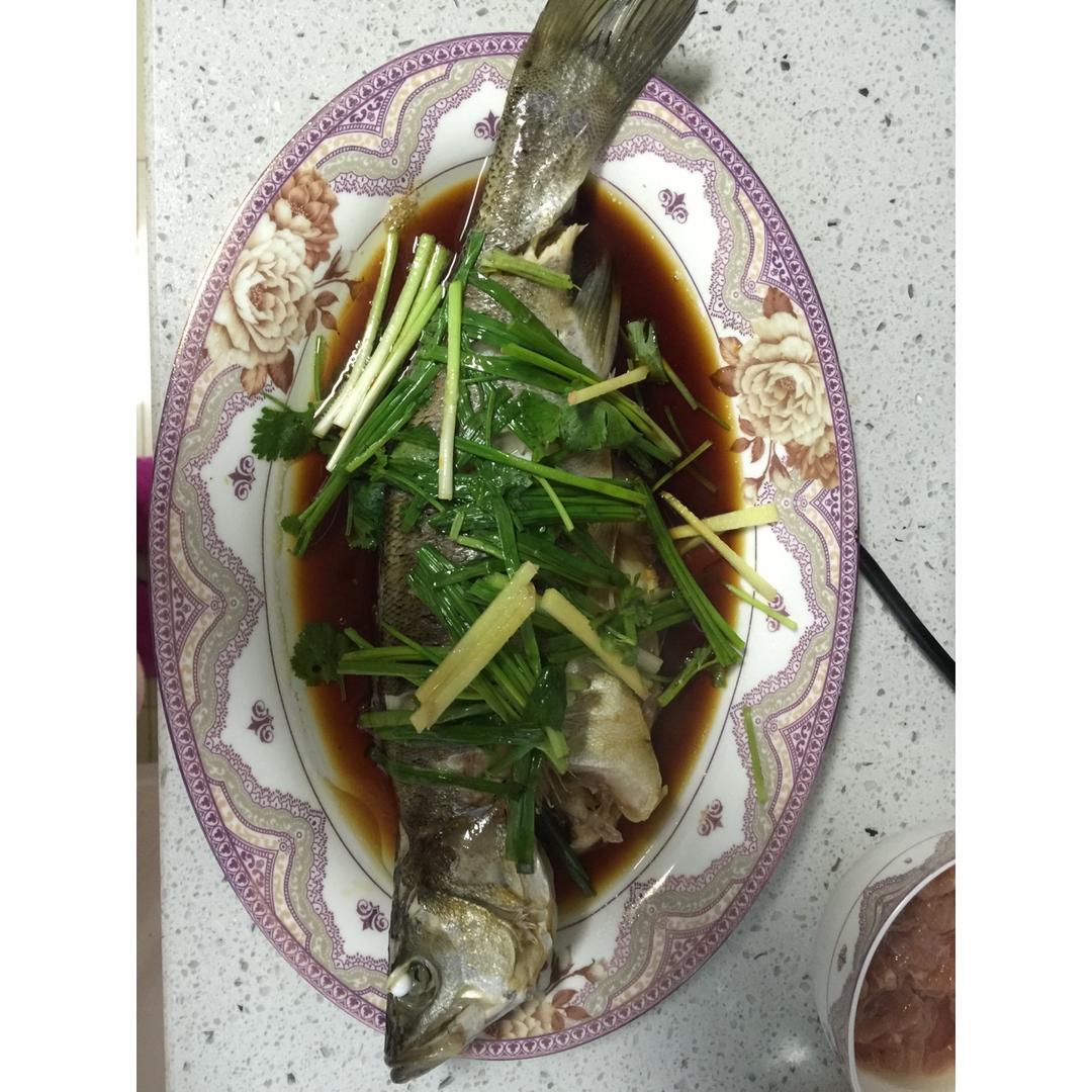 清蒸鲈鱼