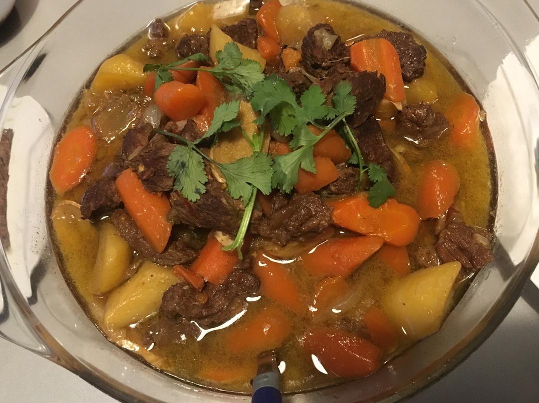 沙沙土豆胡萝卜炖牛肉