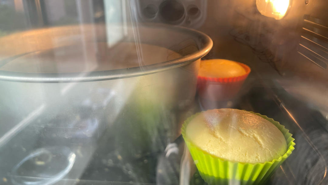 超级柔软香而不腻的（5寸6寸8寸）淡奶油戚风蛋糕